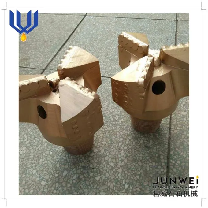 풀사이즈 유정 건설을 위한 코어리스 PDC 드릴 비트